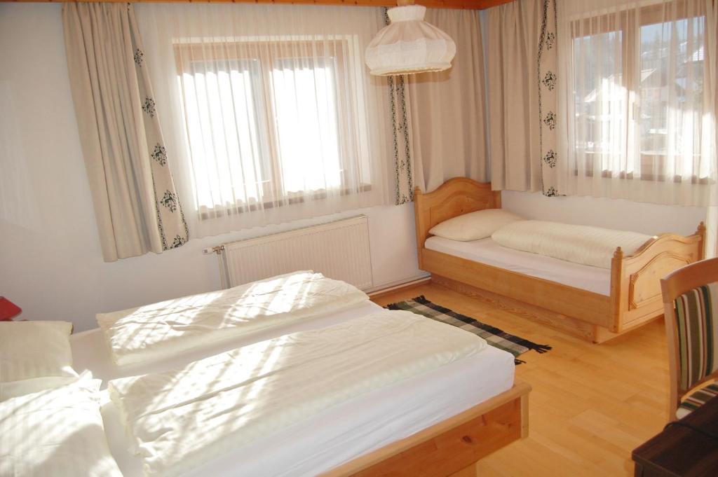 Pension Marienhof Hermagor-Pressegger See Camera foto